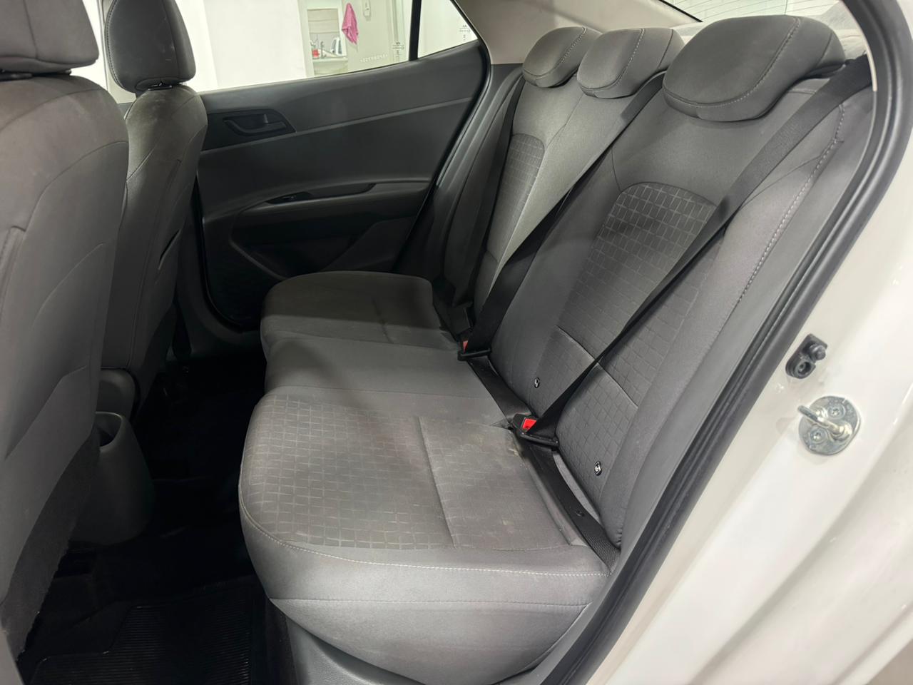 WhatsApp Image 2026-01-13 at 15.28.26