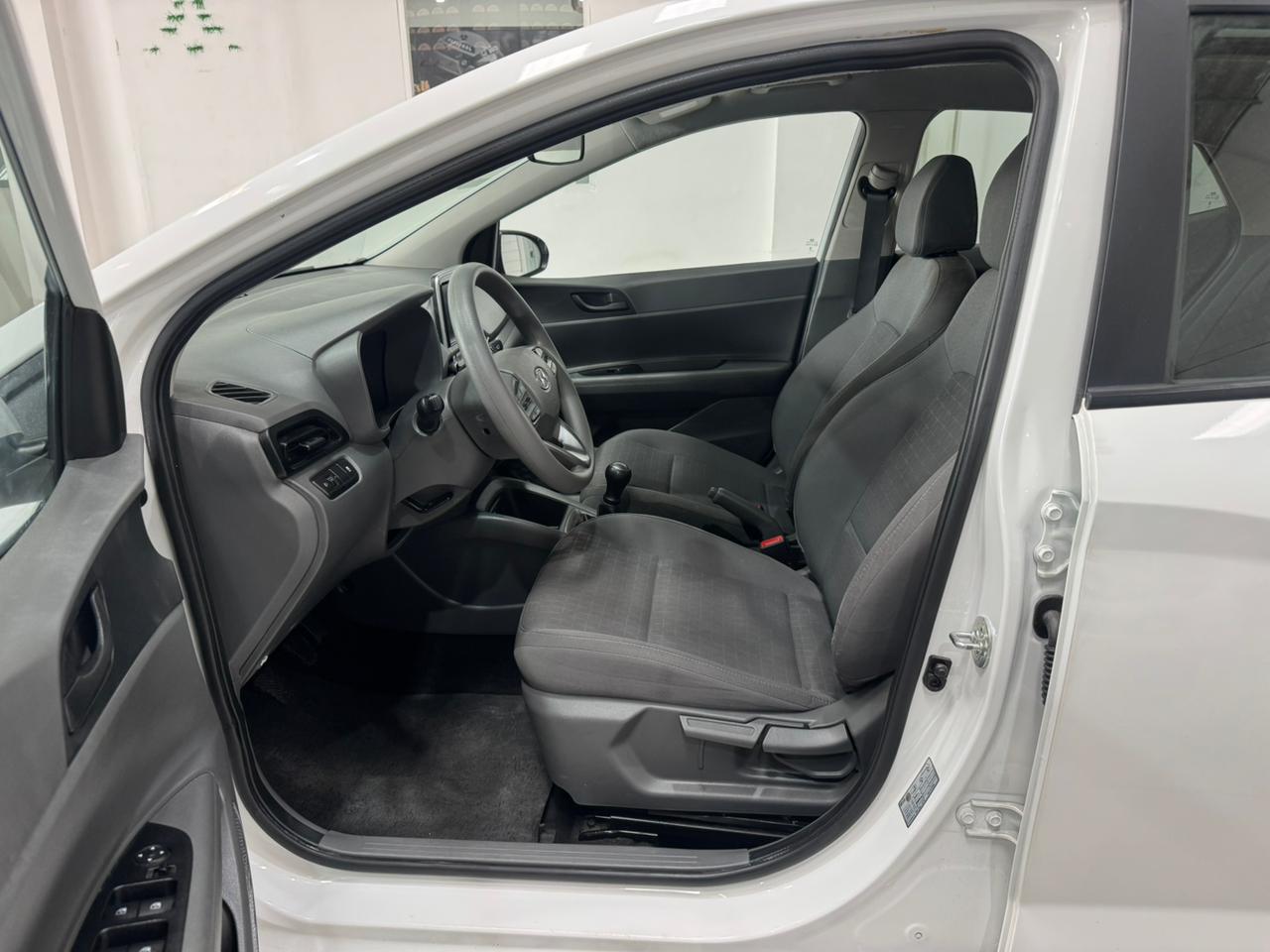 WhatsApp Image 2026-01-13 at 15.28.27